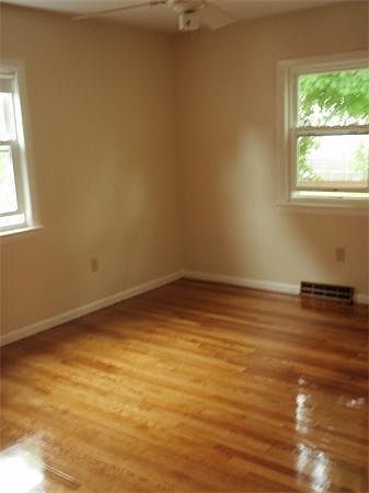 2nd image of 183 Lowell St #2