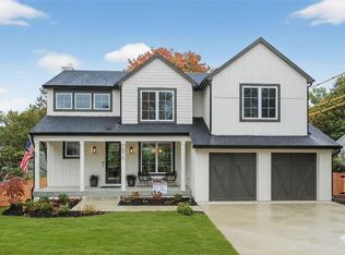 7616 Falmouth St, Prairie Village, KS 66208