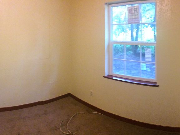 3rd image of 1214 Stearns St