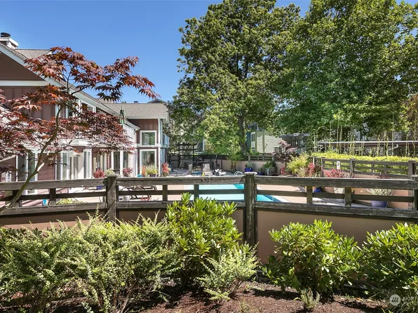 300 N 130th Street #1302, Seattle, WA 98133