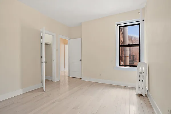 Rented by Compass | media 8