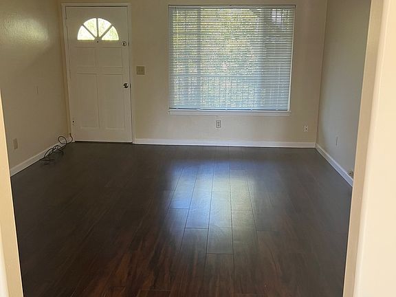 5th image of 236 Sacramento St APT 3