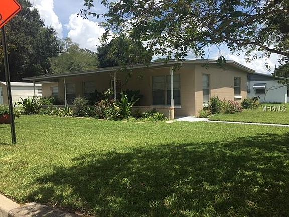 2nd image of 105 N Lavon Ave
