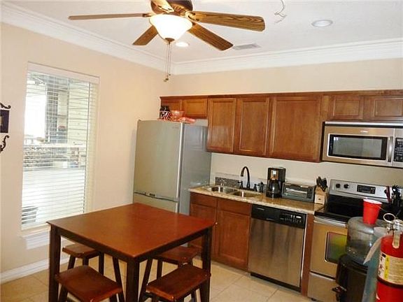 5th image of 2801 Winchester Dr