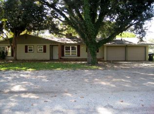 542 Sunset Dr, Seguin, TX 78155