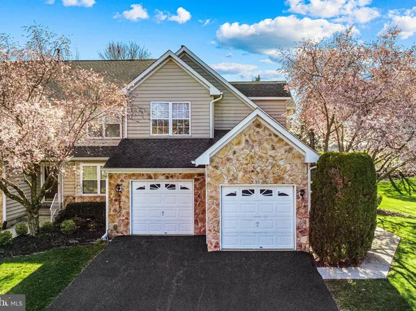 55 Hogan Way, Moorestown, NJ 08057