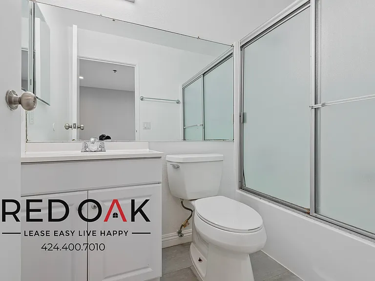 5224 Cartwright Ave #7 — Photo 8