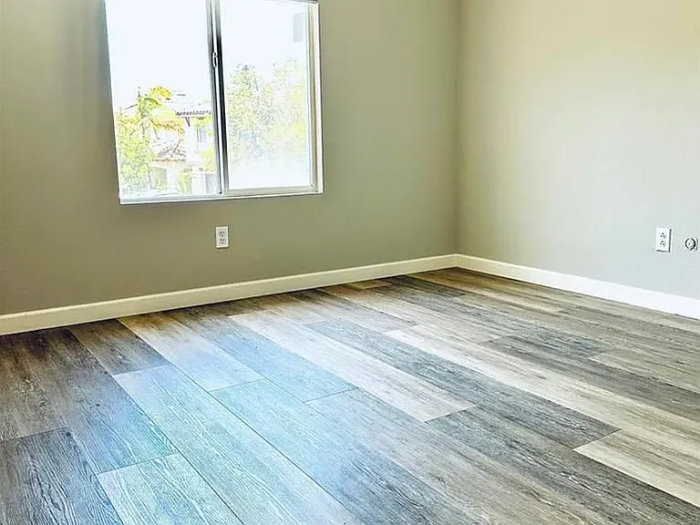 4729 Lagunita Way — Photo 14
