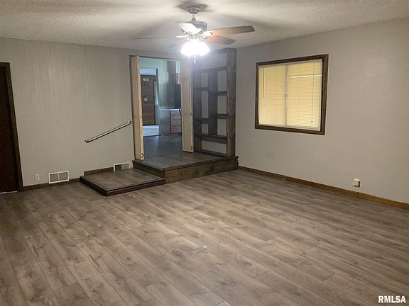 5th image of 2 Conestoga Dr