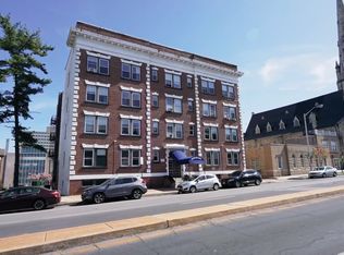 Hampton Court Apartments, Baltimore, MD 21217