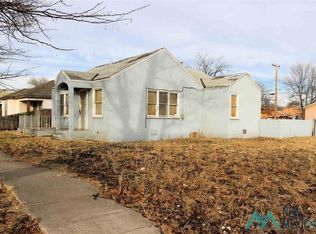1301 N Hinkle St, Clovis, NM 88101