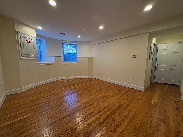 1801 Beacon St #1 — Photo 7