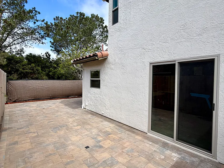 2058 Sea Village Cir — Photo 19