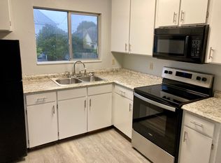 908 11th St, Eureka, CA 95501