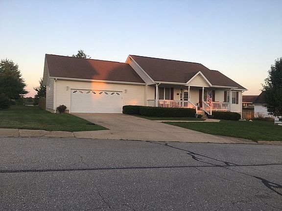 3rd image of 14 Westwood Dr