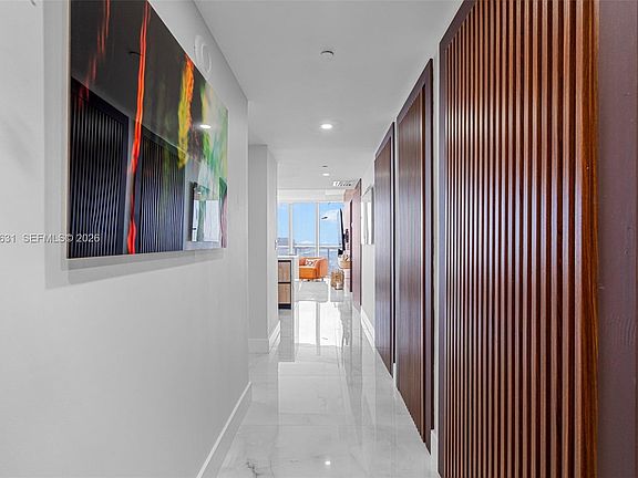 4th image of 465 Brickell Ave APT 3301