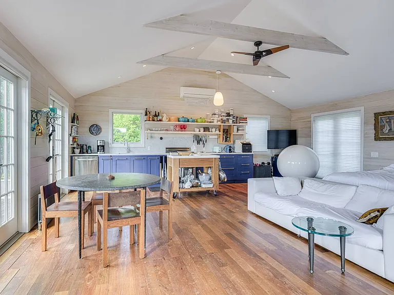 27 Landing Ln — Photo 6