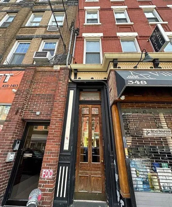 348 Grove St