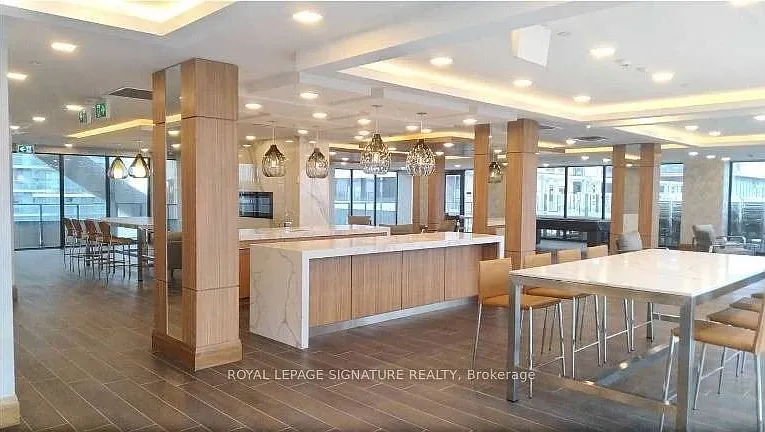 20 Shore Breeze Dr #LPH05B — Photo 43