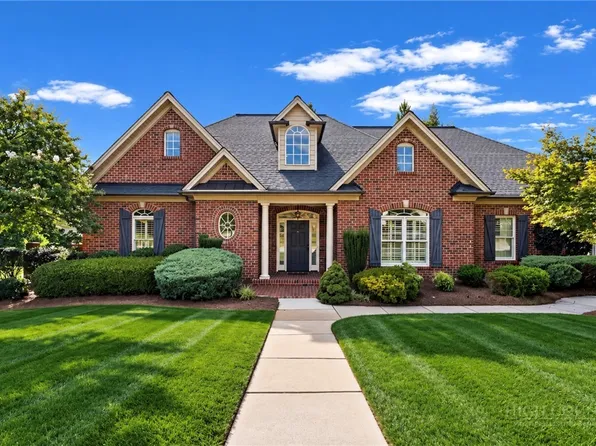 106 Sycamore Commons Lane, Bermuda Run, NC 27006