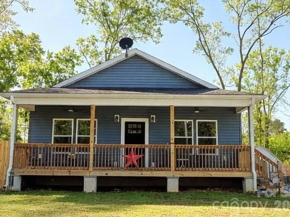 196 8th Ave, New London, NC 28127