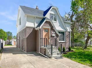95 Rathbone St, Mount Clemens, MI 48043