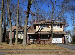 107 Woodring Ln, Newark, DE 19702