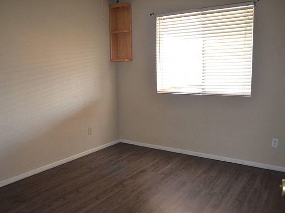 4th image of 4221 W Aster Dr