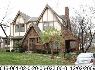 2106 W 49th Ter, Westwood Hills, KS 66205