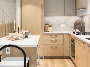 5860 Olive Ave #1107, Burnaby, BC V5H4V6