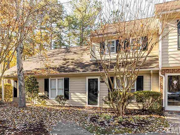 2nd image of 205 Gatehouse Ln