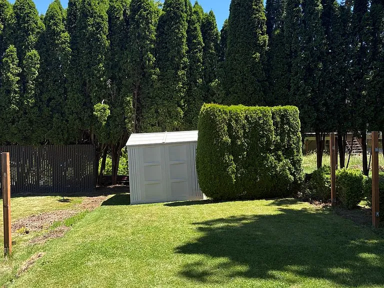 204 SE Kane Dr — Photo 19