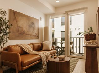Santa Monica Collection, Santa Monica, CA 90401
