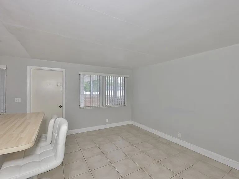 2035 Edgewater Dr #10 — Photo 11