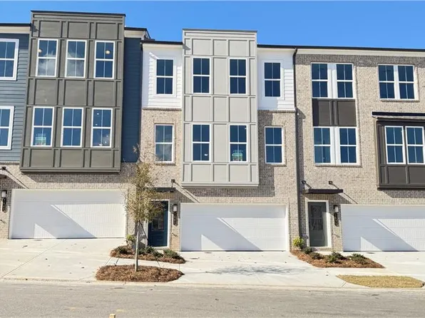 1443 Creekside Cir NW, Atlanta, GA 30318