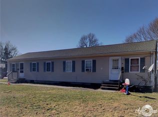28 Saint Paul Ct, Groton, CT 06340