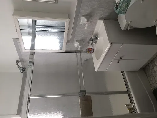 Rented by Metropolis International Realty Inc. | media 36