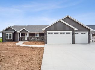 3487 E Rubyred Dr, Appleton, WI 54913