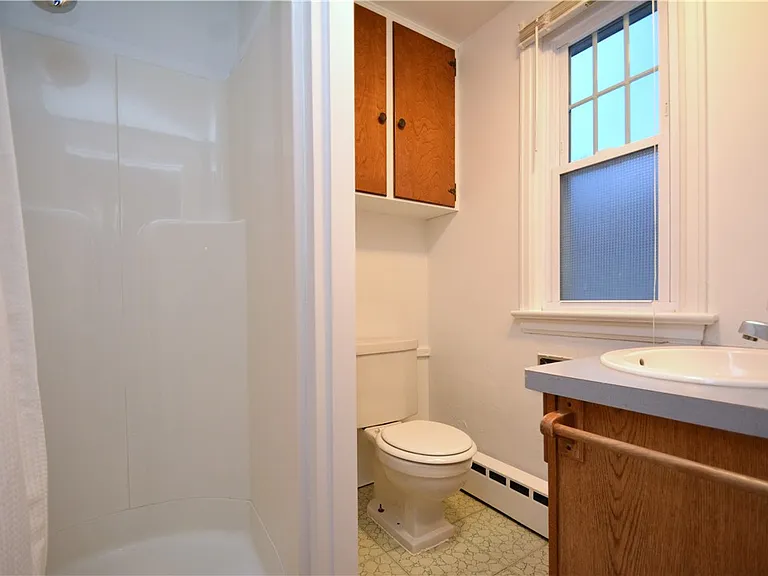 27 Boughton Ave — Photo 12