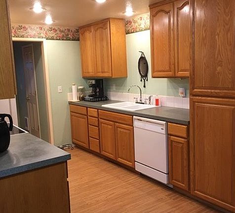 2nd image of 307 NE 63rd St APT 19
