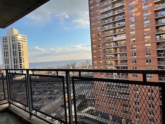 5th image of 2928 W 5th St APT 11D