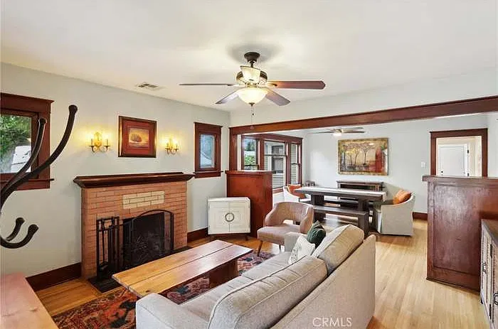 2 bed, 1148 sqft, $2,850 — Photo 2