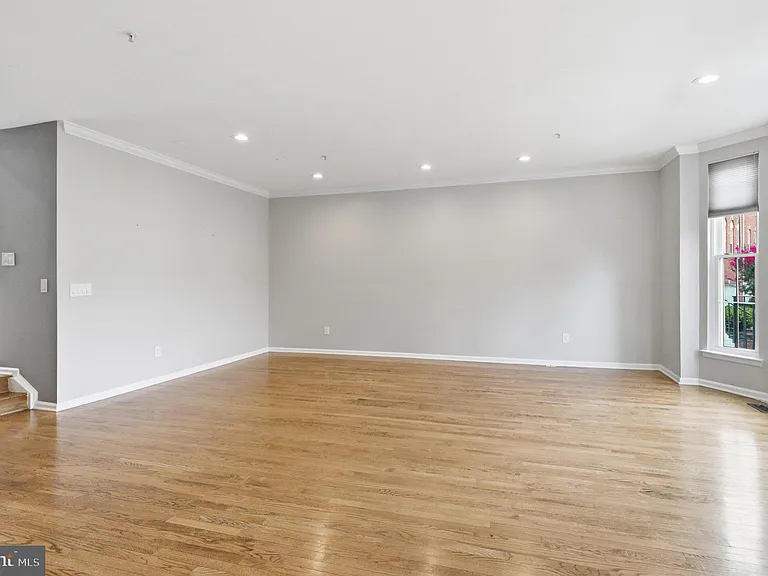 5279 Ballycastle Cir — Photo 13