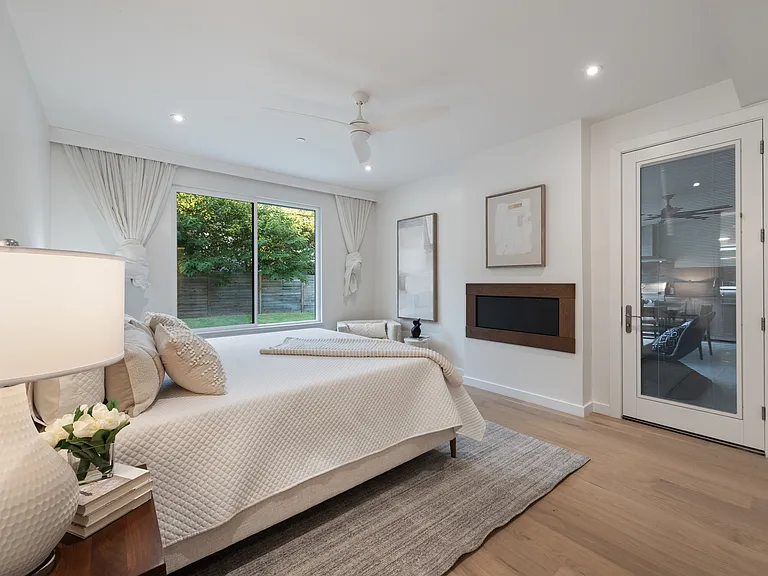 4000 Greystone Dr — Photo 17