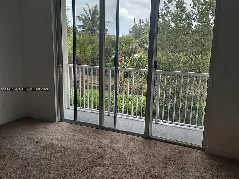 640 Pioneer Way #640 — Photo 21