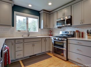 12100 Woodward Dr, Anchorage, AK 99516