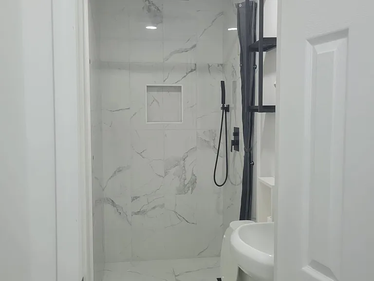 2564 Treadway Dr #D — Photo 14