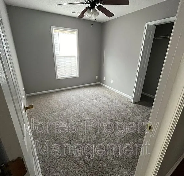 810 Pine St #PINE STREET — Photo 5