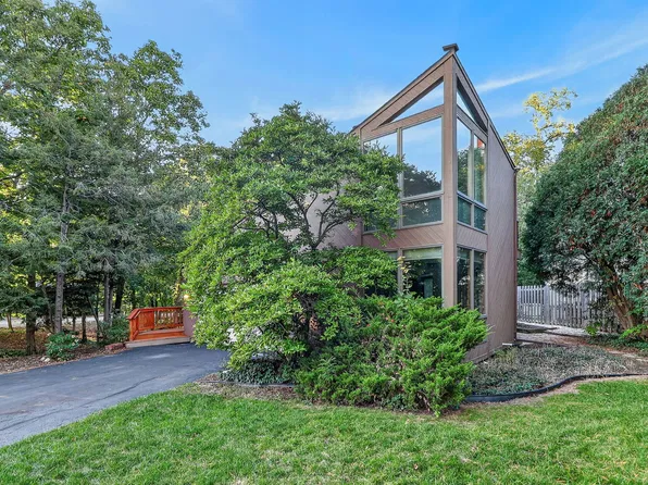 5337 Brookbank Rd, Downers Grove, IL 60515