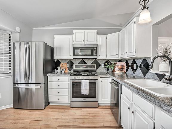 3rd image of 341 N Oakwood Ct